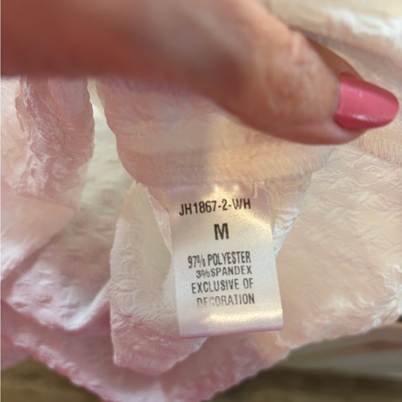 Embroidered White Top with Colorful Embroidered Sleeves THML Medium - Picture 8 of 9